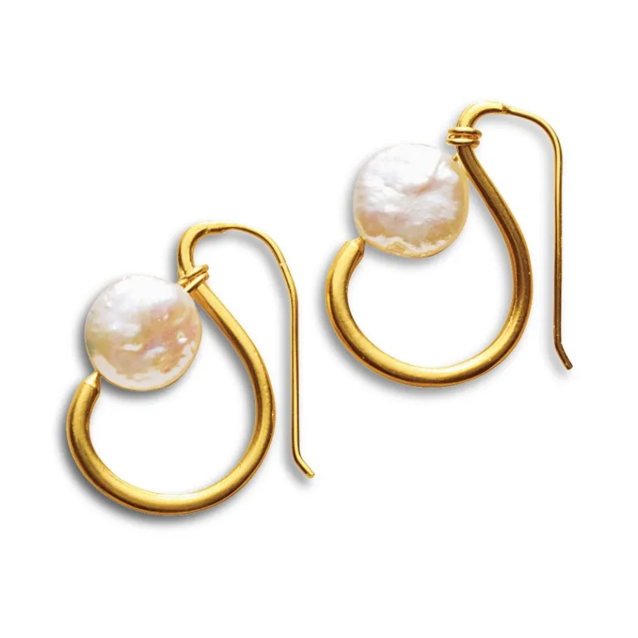 The Met Store Coin Pearl Earrings* Earrings
