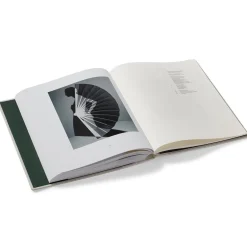 The Met Store Karl Lagerfeld: A Line of Beauty* Coffee Table Books|Fashion